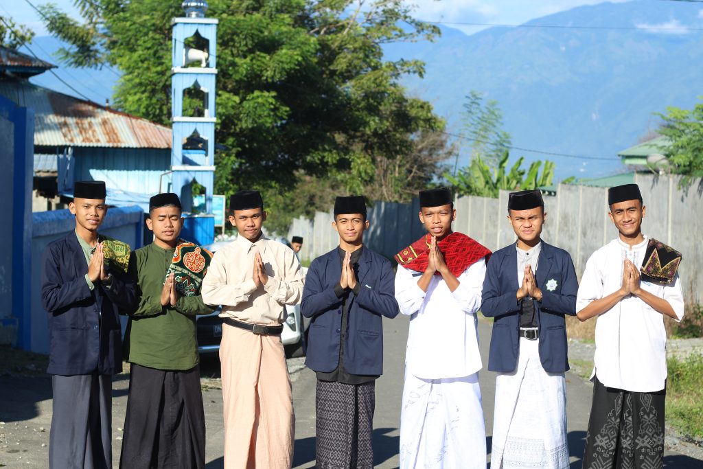 Belajar ala Santri: Tips Efektif Raih Ilmu yang Berkah