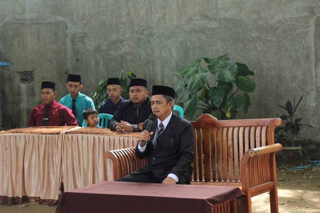 Ikhlas Mengajar: Investasi Pahala, Raih Sukses Dunia Akhirat