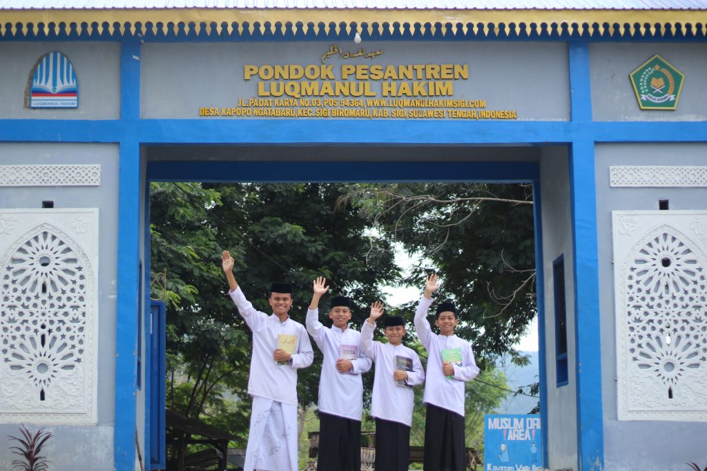 Merdeka Belajar di Pesantren: Kurikulum Terpadu untuk Mengembangkan Santri Unggul