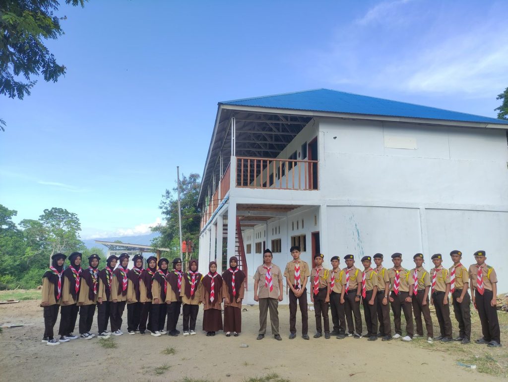 Kemah Dakwah ke-2 di Pakuli: Santri Madrasah Aliyah Luqmanul Hakim Raih Juara 2 Umum