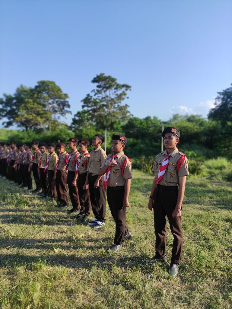 Semangat Baru di Medan Juang: Latihan Pramuka Santri Luqmanul Hakim Resmi Dibuka
